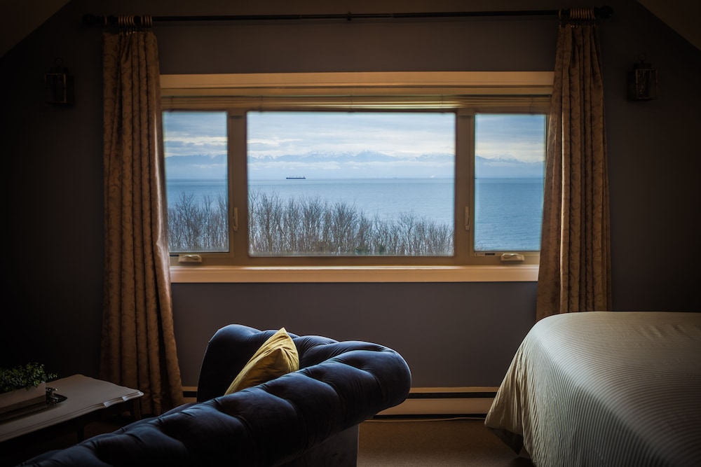 Dashwood Manor Seaside Bed & Breakfast 22/50