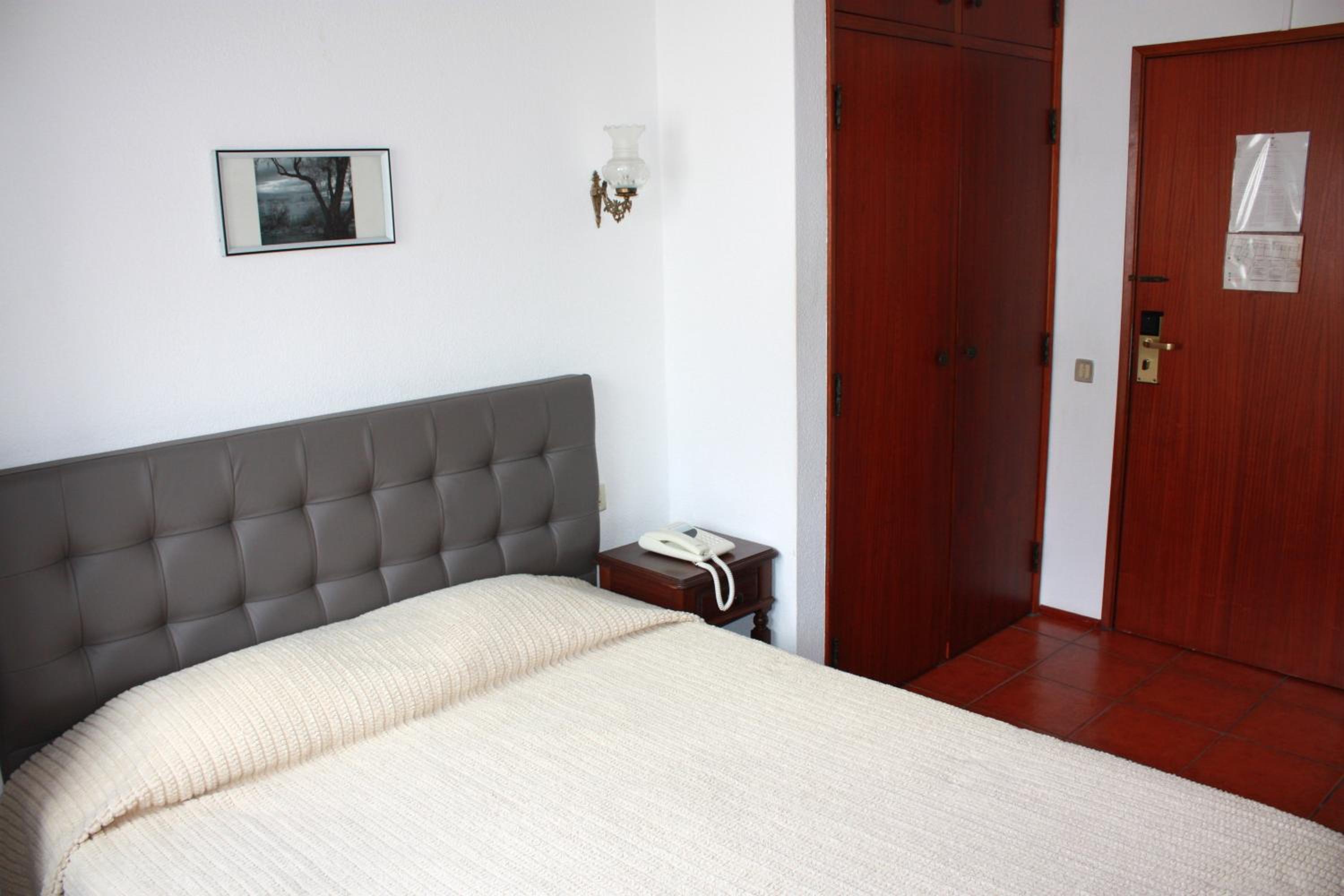 HOTEL DONA LEONOR 8/44