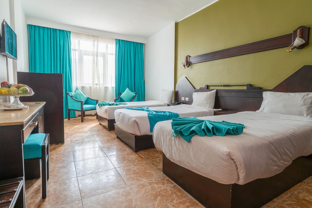 Aracan Hotel 12/33