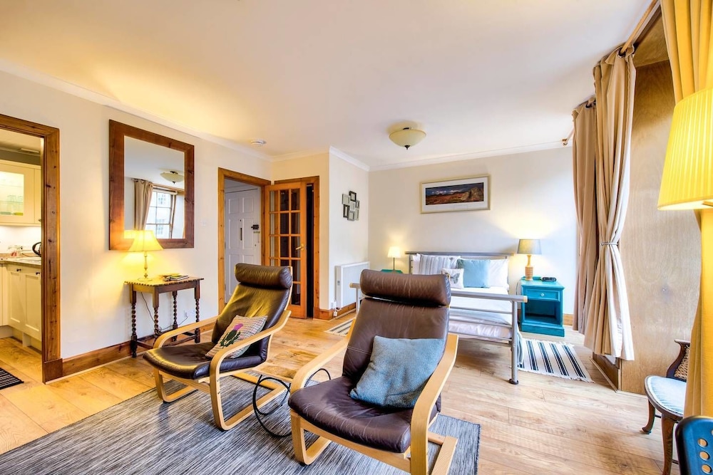 STAY EDINBURGH CITY APARTMENTS - ROYAL MILE 11/18