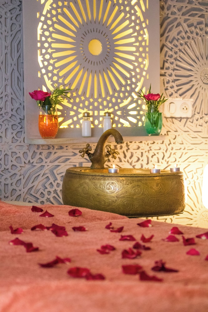 RIAD AL RIMAL 44/50