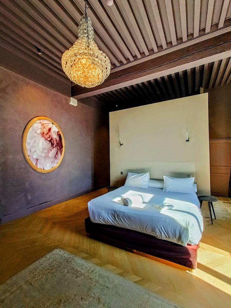 Les Chambres De La Renaissance 17/50