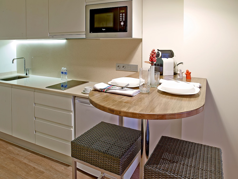Apartments Hostemplo Suites 40/50