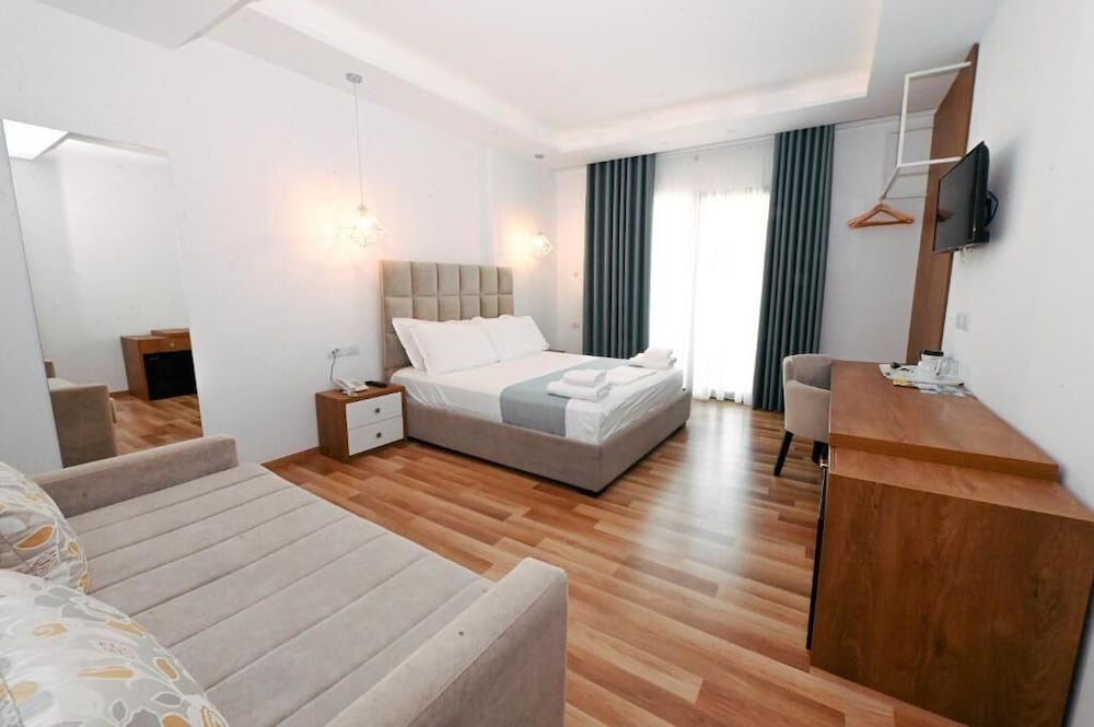 Bianco Hotel 26/61