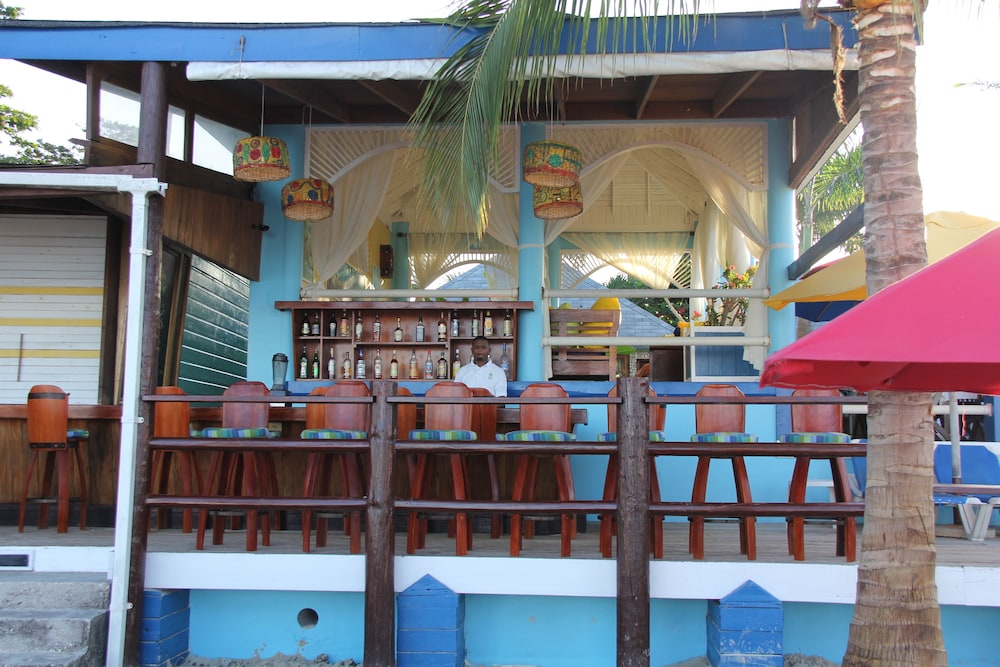 Negril Palms 6/55