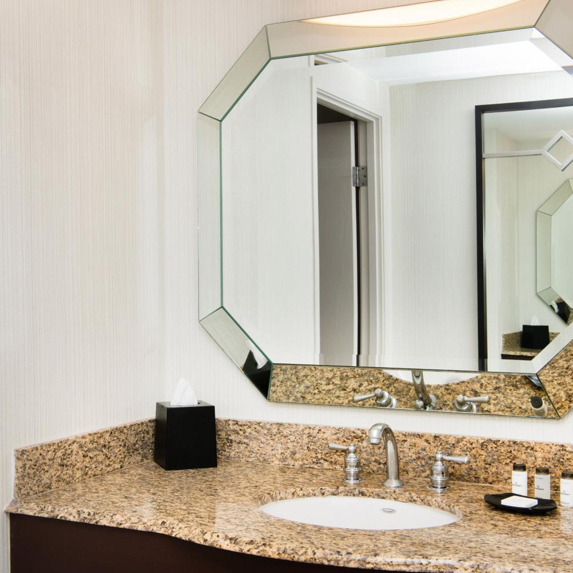 Pure, Wellness, King Bed، Sheraton Mission Valley San Diego 10/10