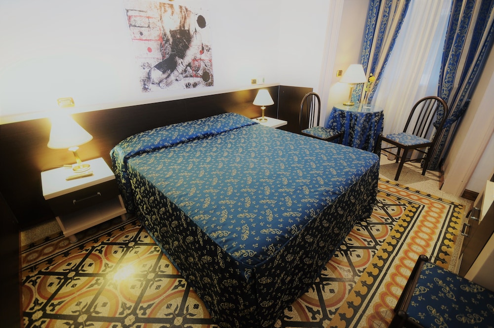 Hotel Sweet Home 45/49