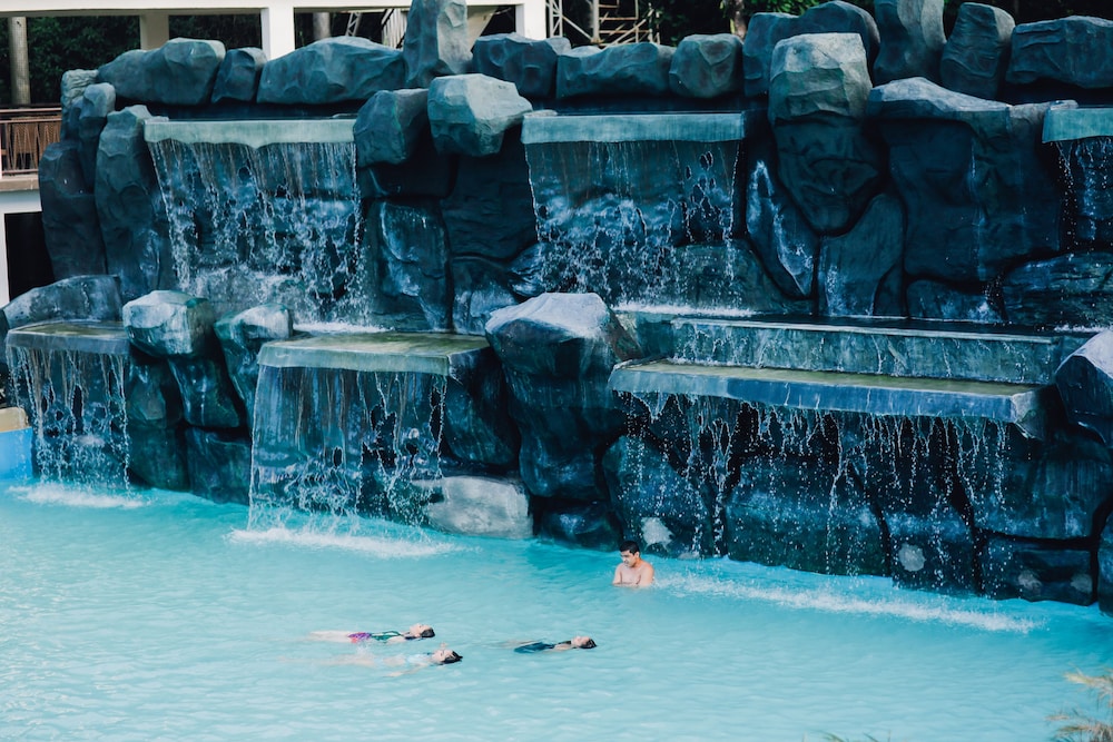 Forest Crest Nature Hotel and Resort Powered by ASTON (ex Chateau Royale Sports and Country Club) 74/77