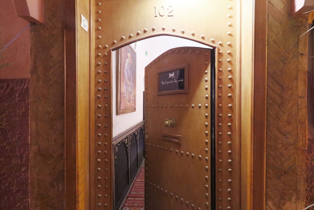 Riad Viewpoint 4/44