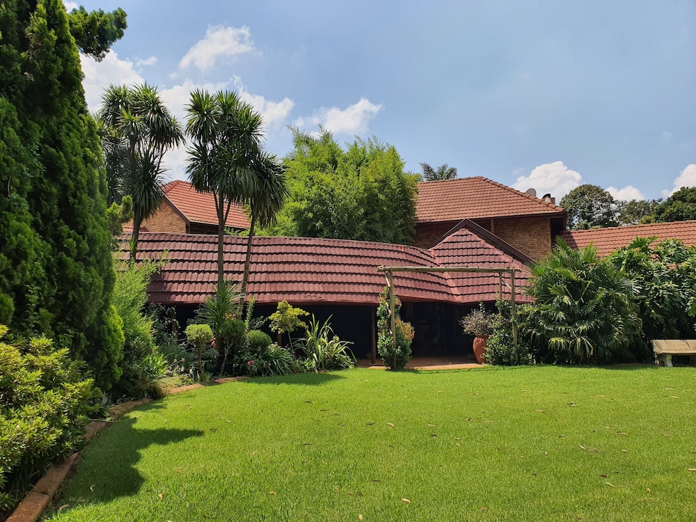 Mannah Guest Lodge 36/50