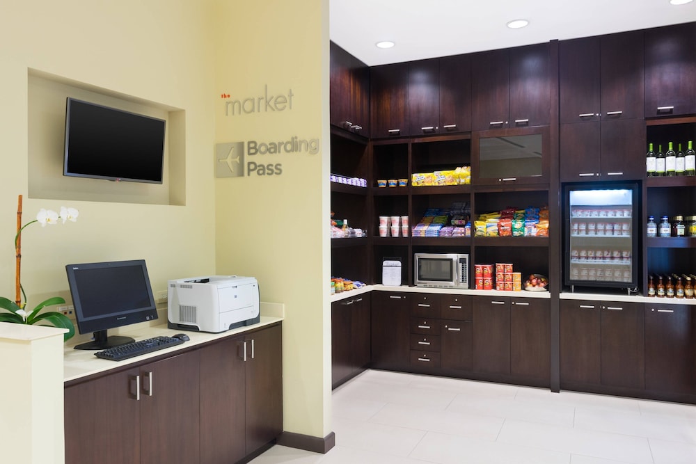 Courtyard By Marriott Kingston Jamaica 45/51