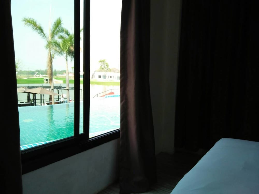 I View Park Resort 32/71