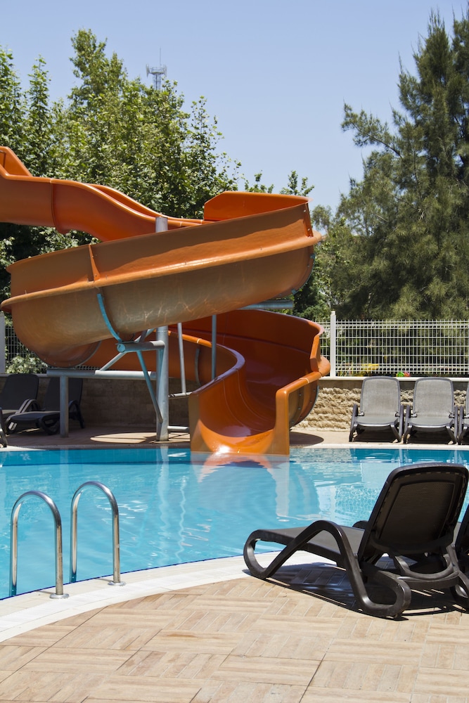 Adella Side Hotel 14/73