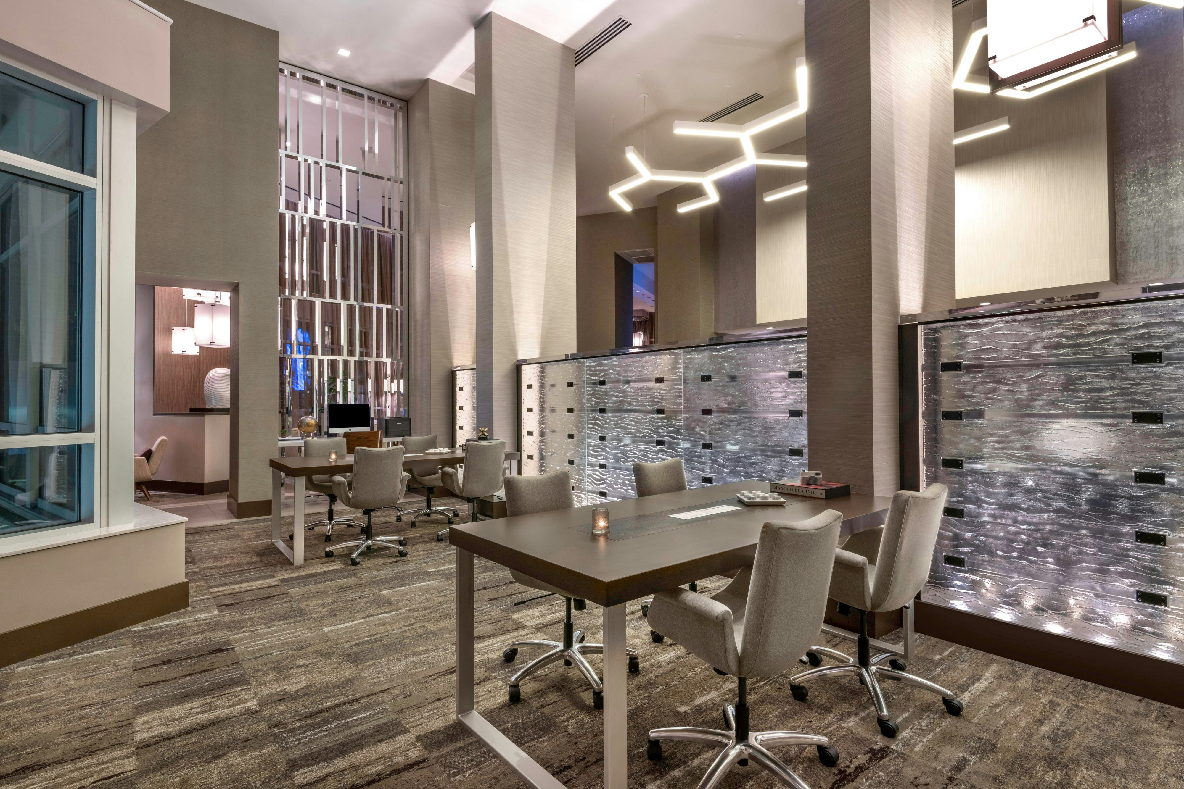 Ac Hotel By Marriott Charlotte City Center 55/61