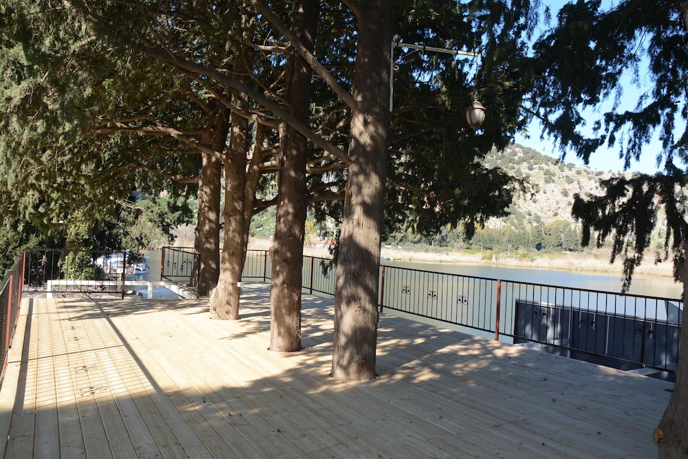 Berg Hotel 27/50