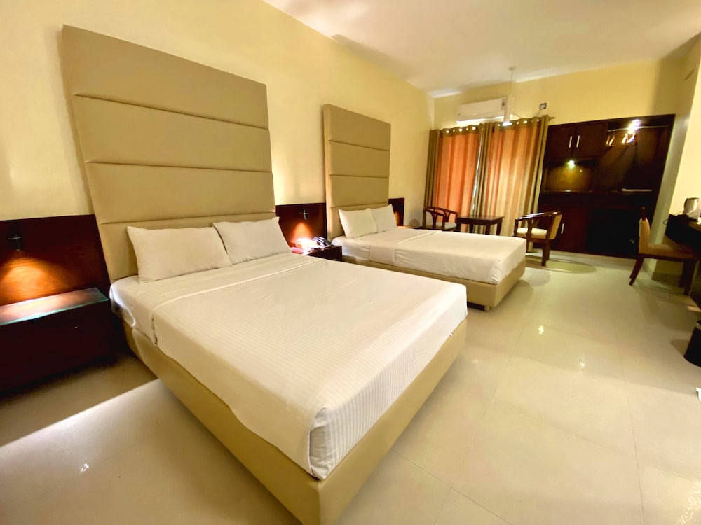 Nirvana Inn 9/50
