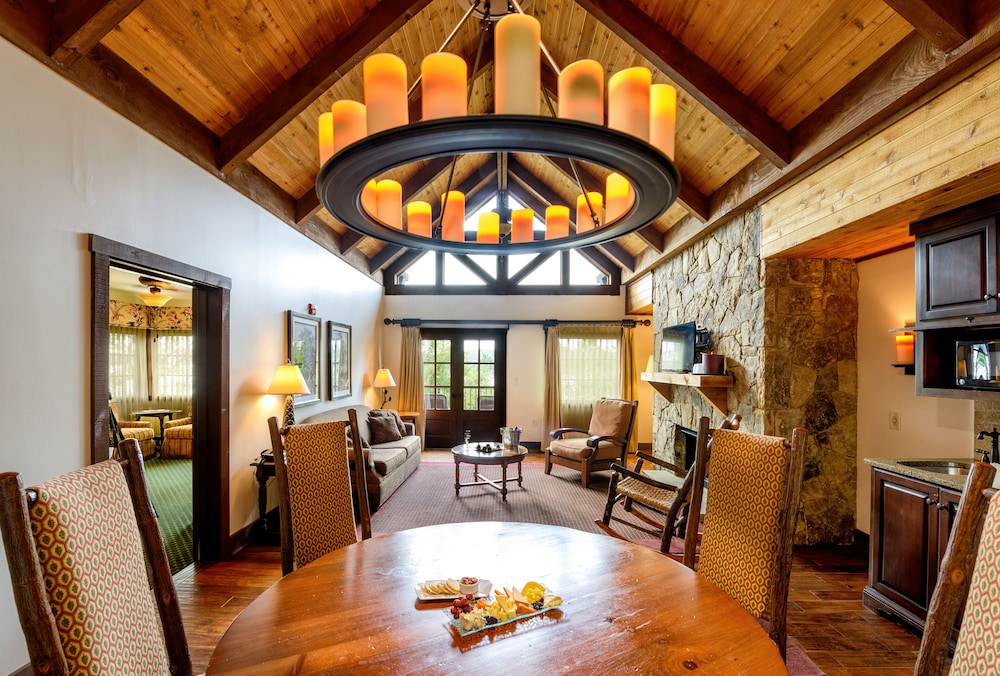 Lanier Islands Legacy Lodge 33/42