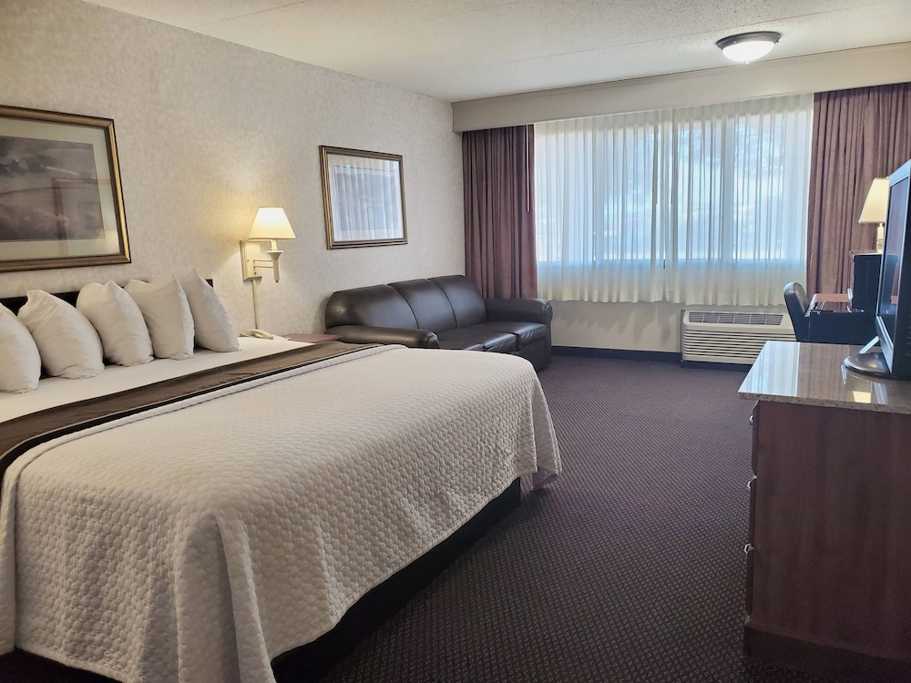AmericInn by Wyndham Watertown 3/50