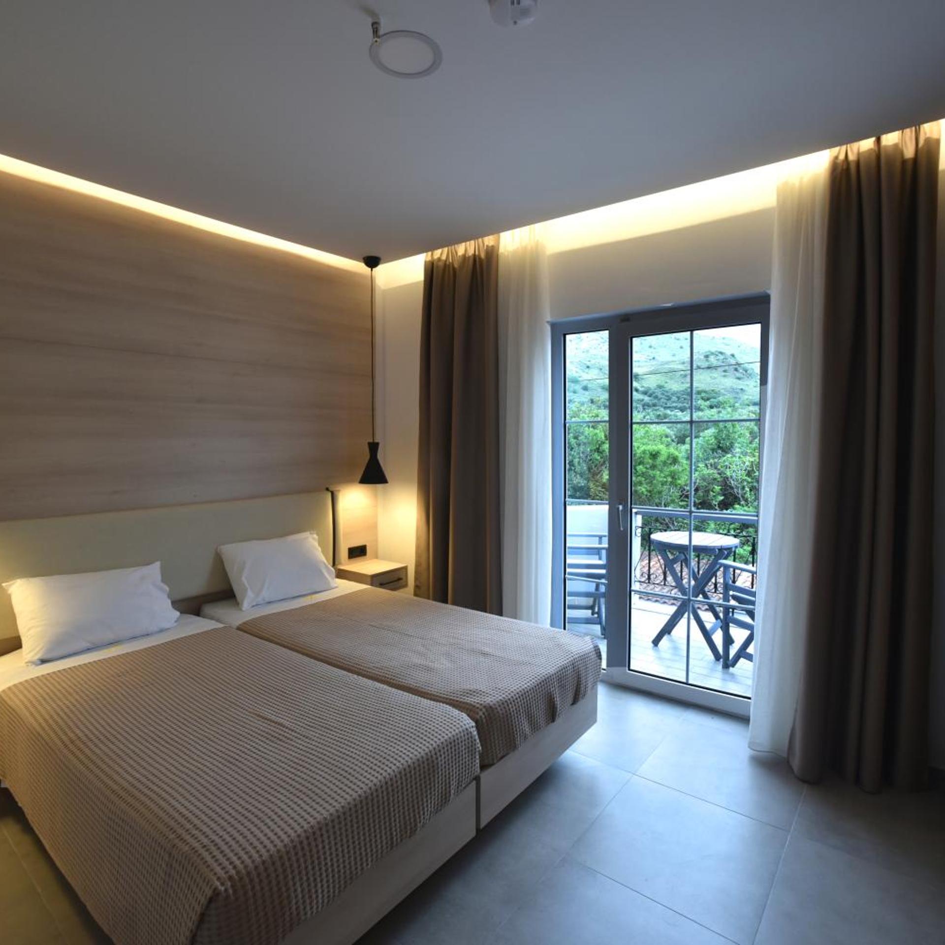 Bella Vista Hotel 25/78
