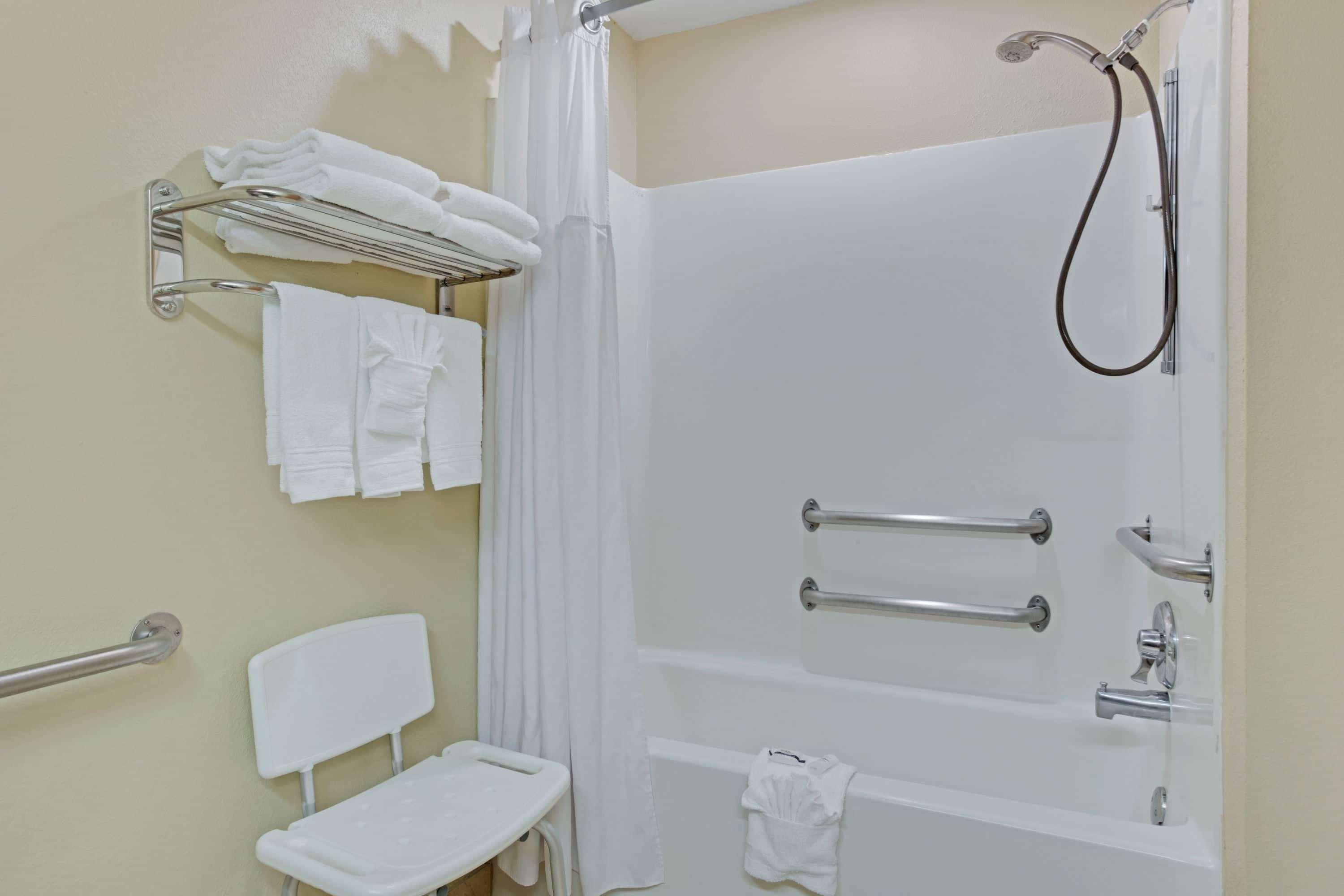 Microtel Inn and Suites by Wyndham Charlotte University Place 25/25