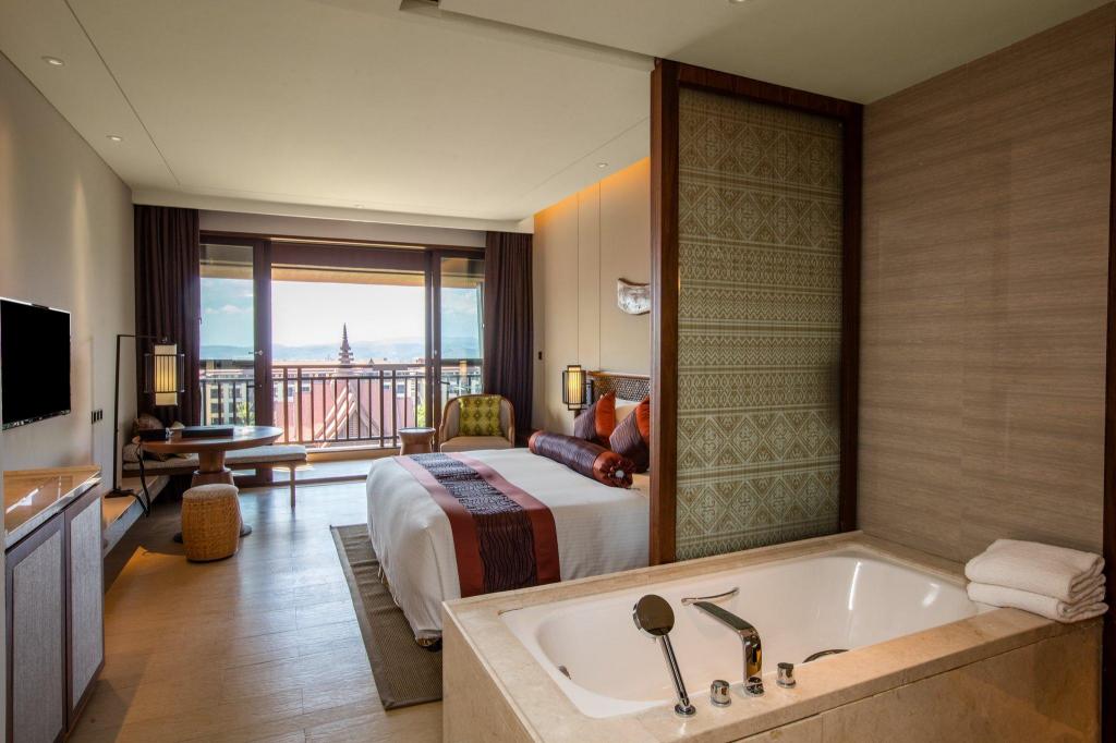 Premium, King Bed, Queen Bed, Lounge Access