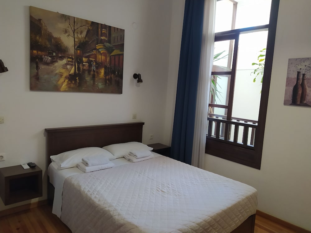 The Sea Front Rooms And Apartments 9/50