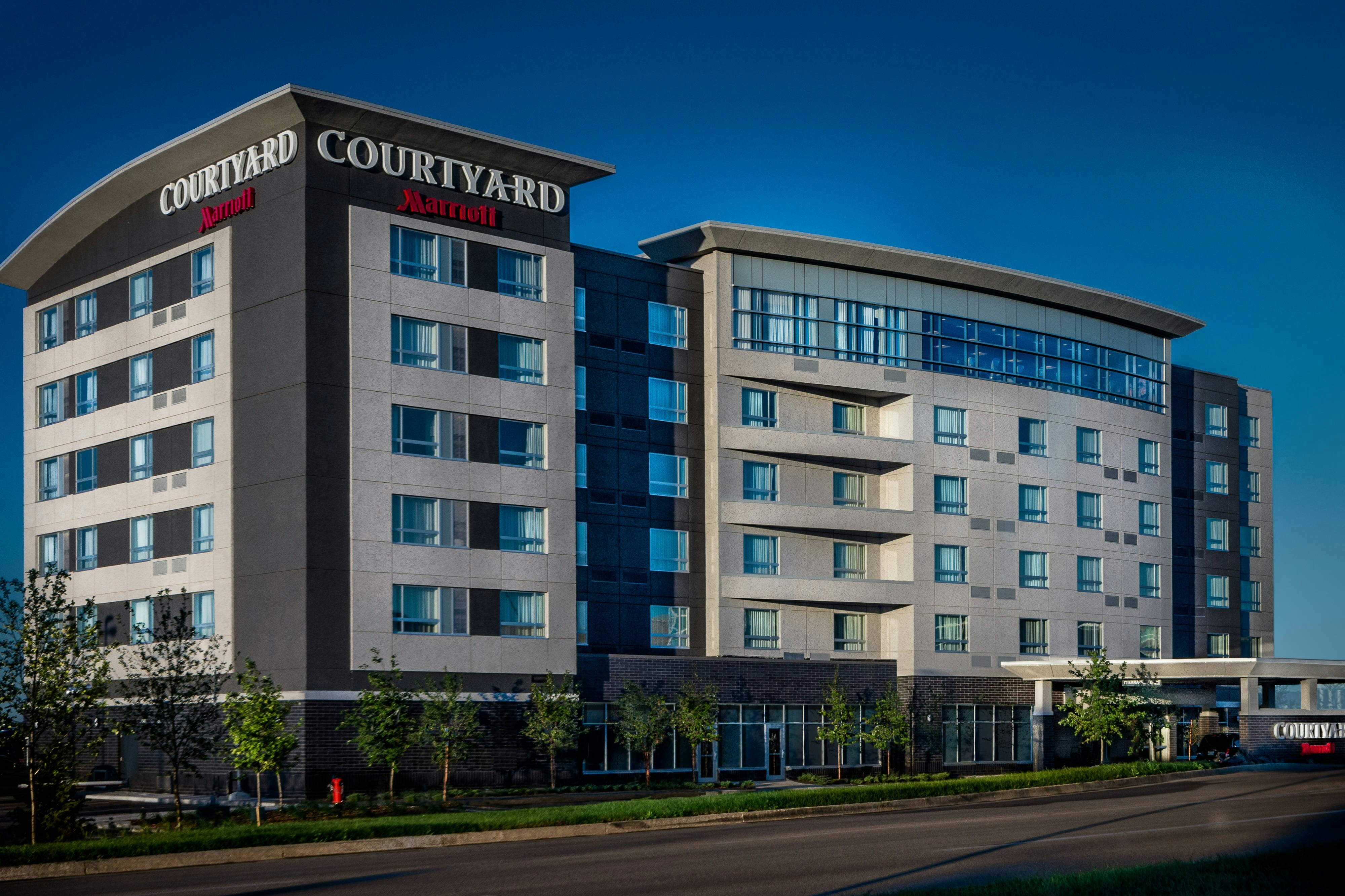 Courtyard Winnipeg Airport 2/14
