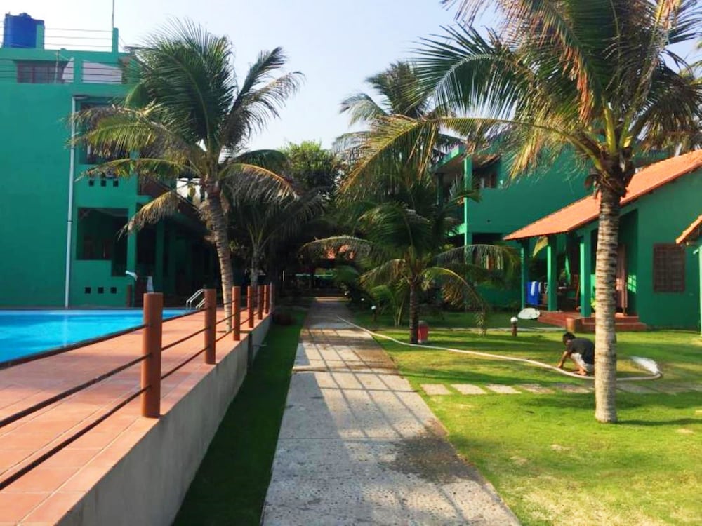 Hiep Hoa Resort 32/40