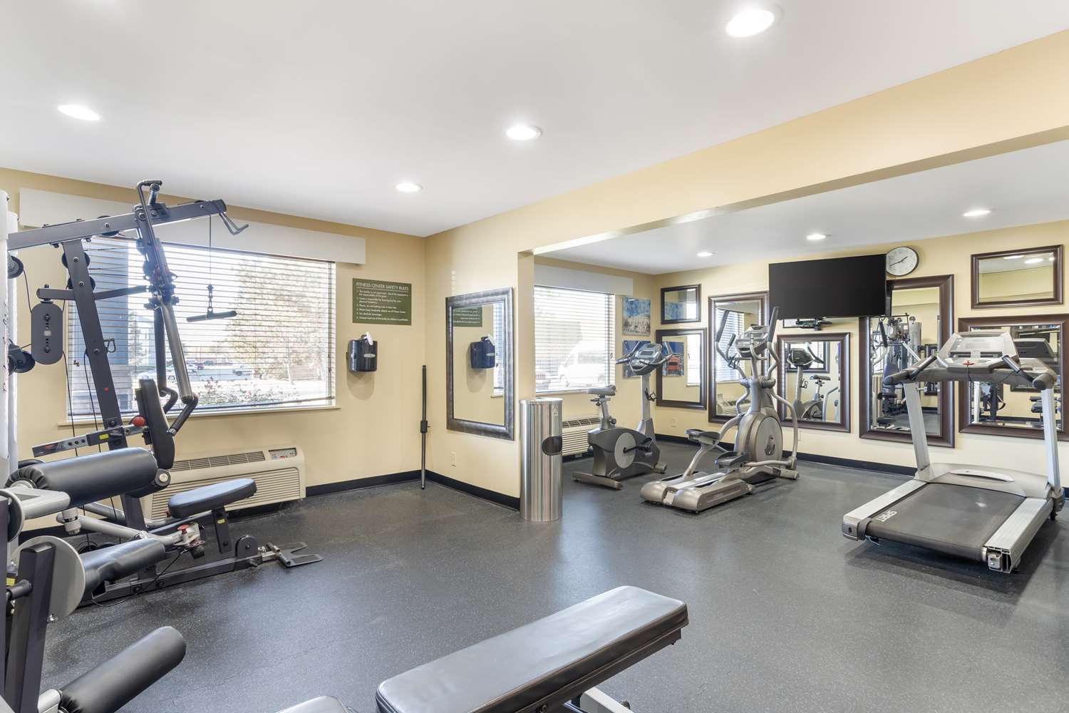 Best Western Glenview -Chicagoland Inn and Suites 21/44