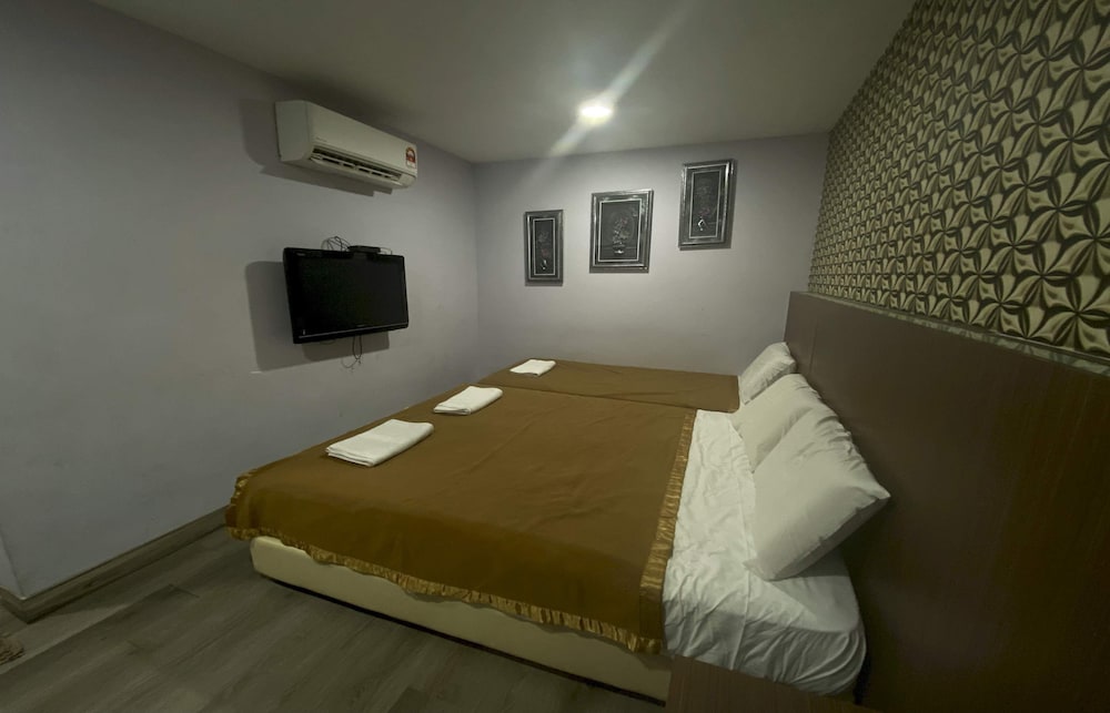Hotel O Hotel Hamilas 33/60