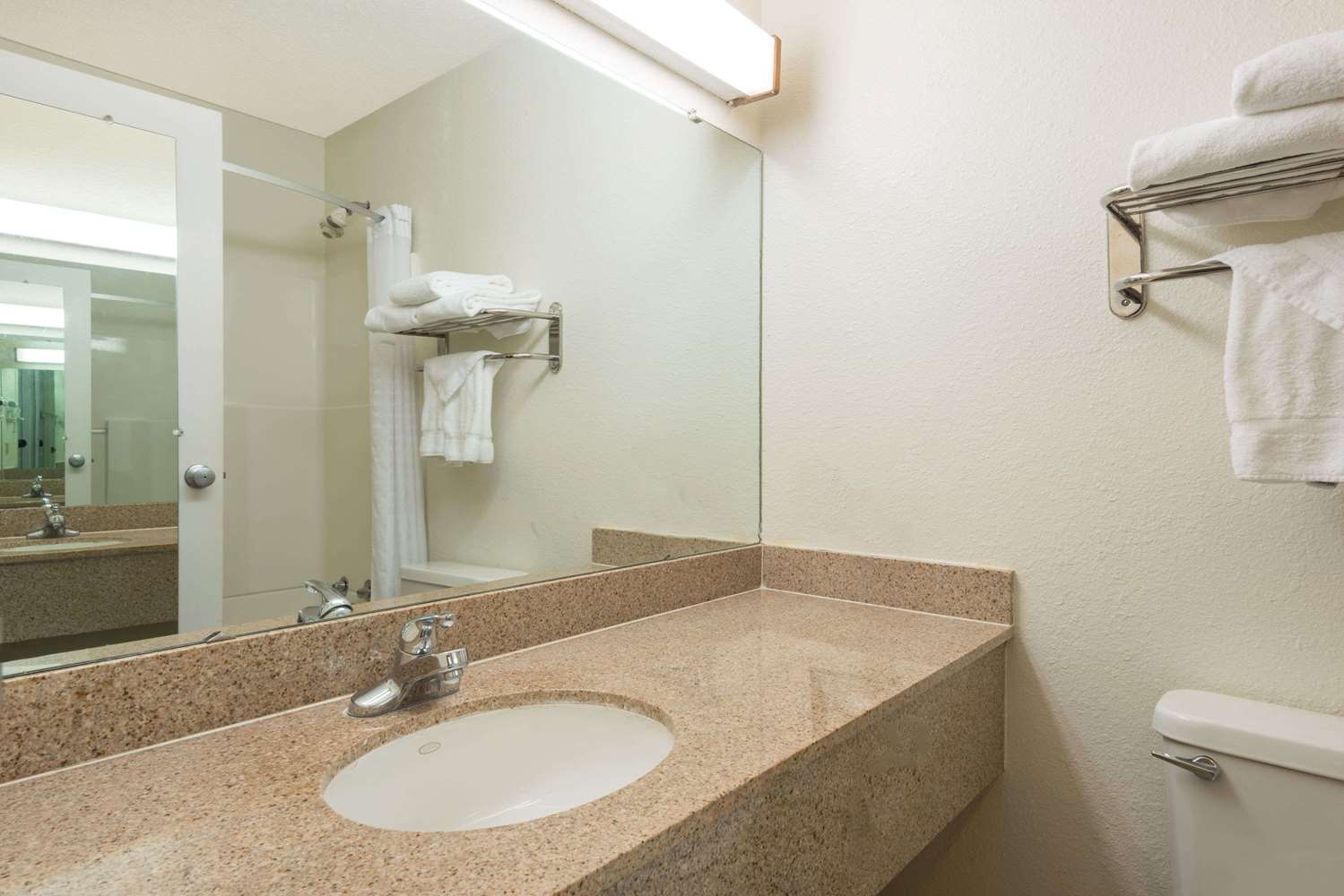 Budget Inn Laramie (Ex Ramada) 23/23