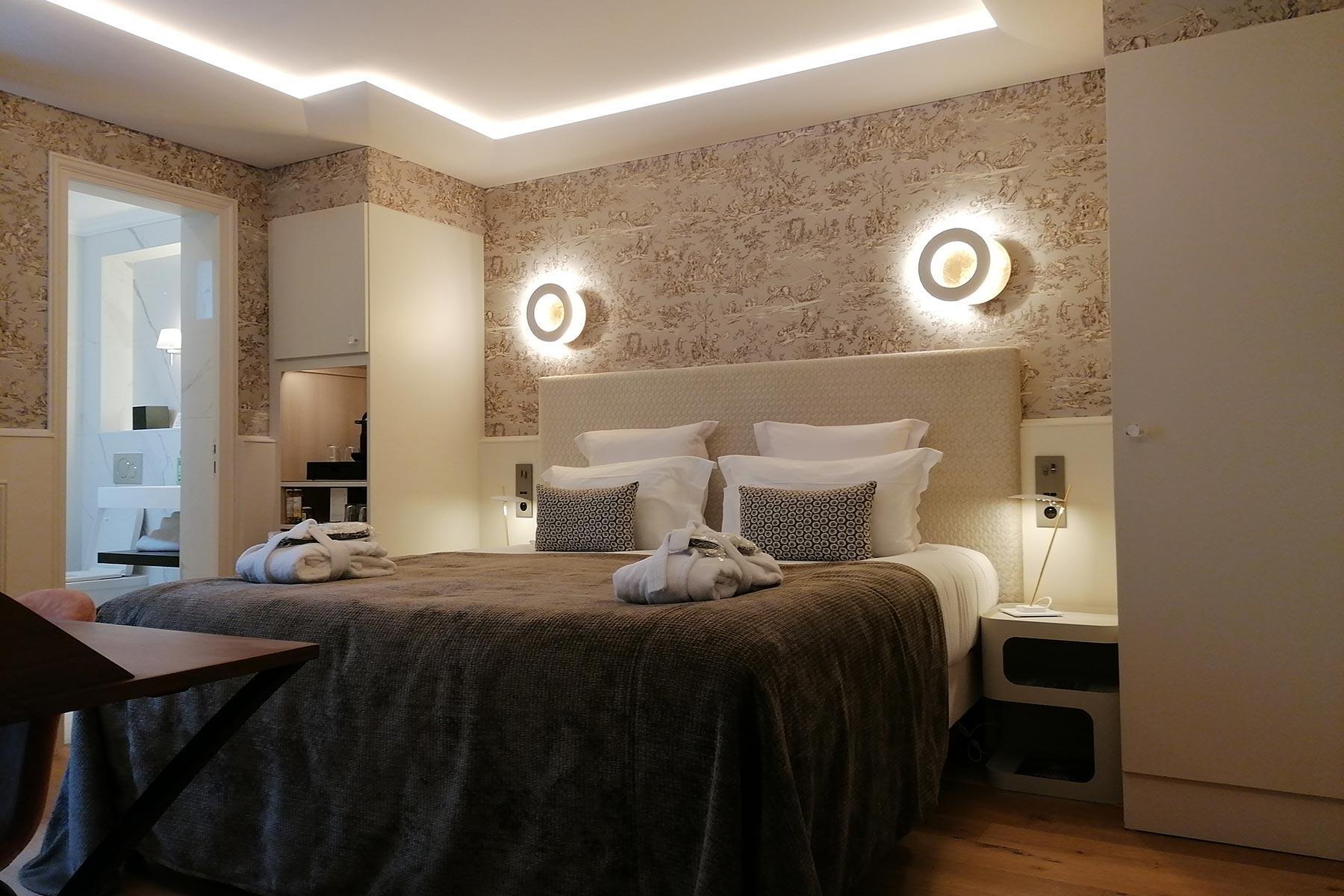 2 Bedrooms, Family