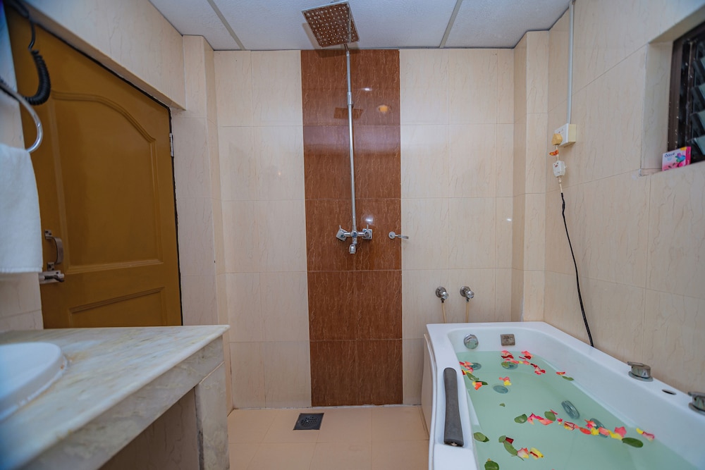 جناح تنفيذي بسرير كينج، Hotel Seven Star 10/10
