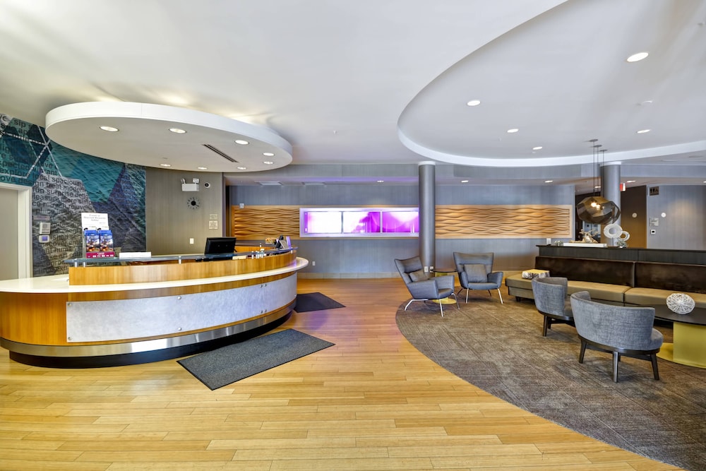 Springhill Suites Tallahassee Central 8/46