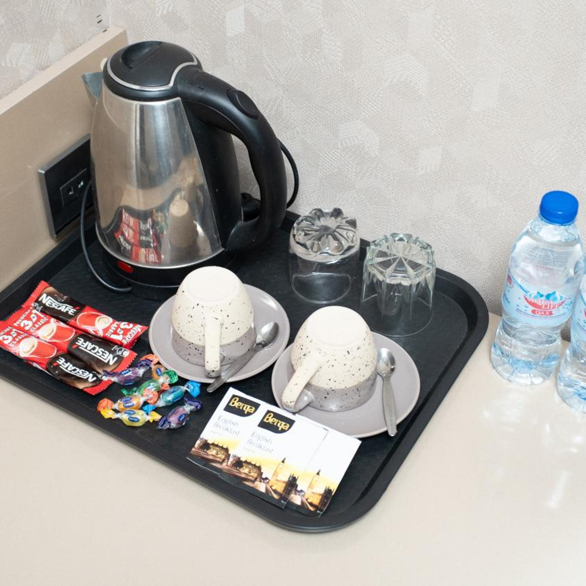 Consul Hotel 20/50