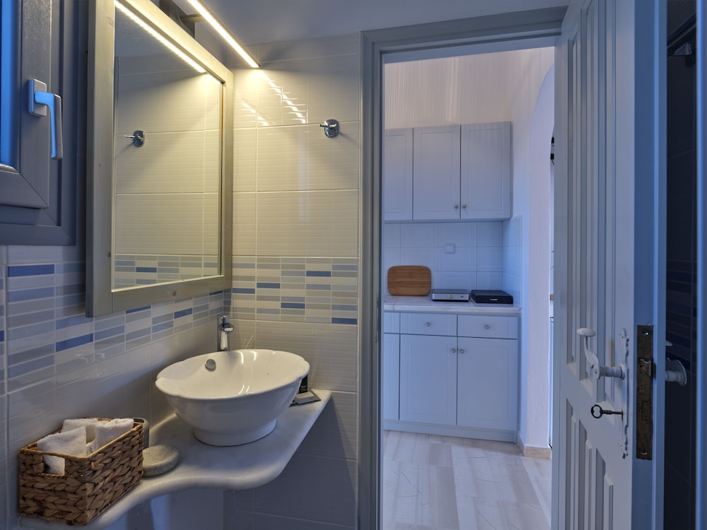 Ariti Seaside Residence 44/50