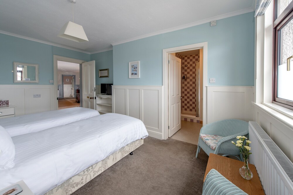Exmoor House - Guest House 13/50
