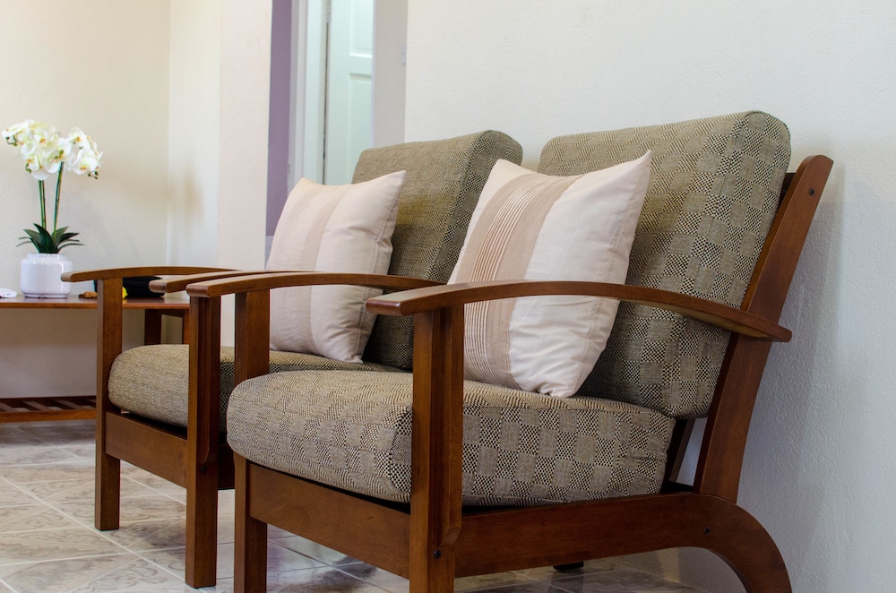 Hopeville Guest House Barbados 10/25