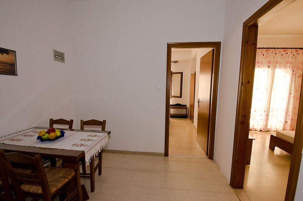 Delphi Resort 50/66
