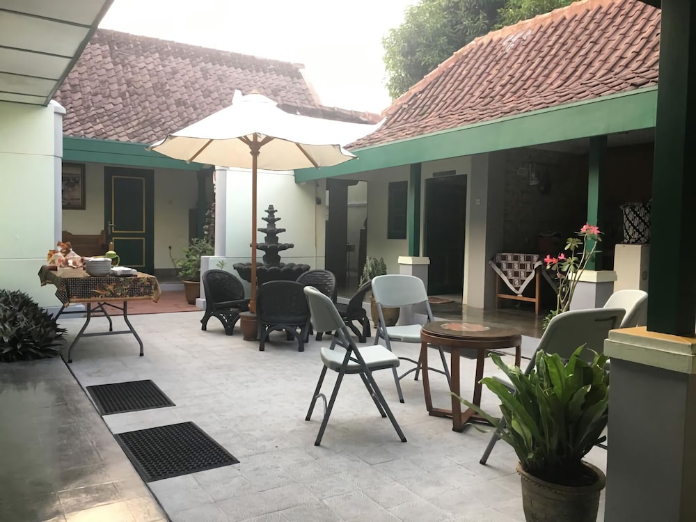 Pamularsih Homestay 25/44