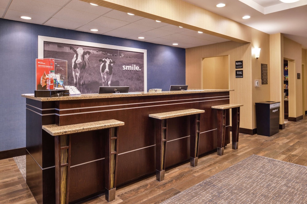 Hampton Inn Harrisonburg South 16/53