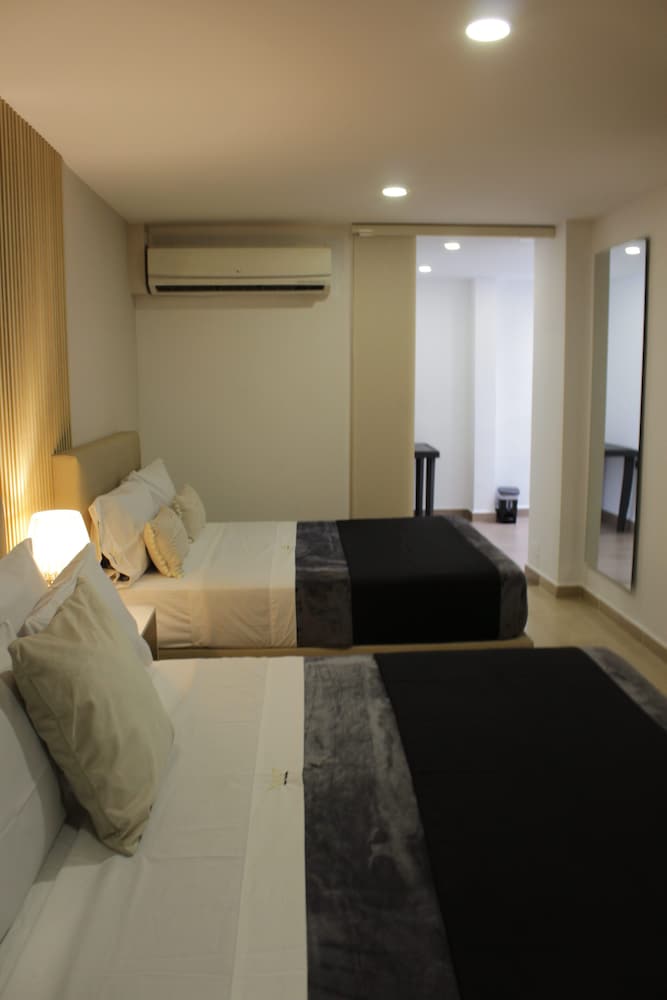 Naiot Hotel Boutique 12/38