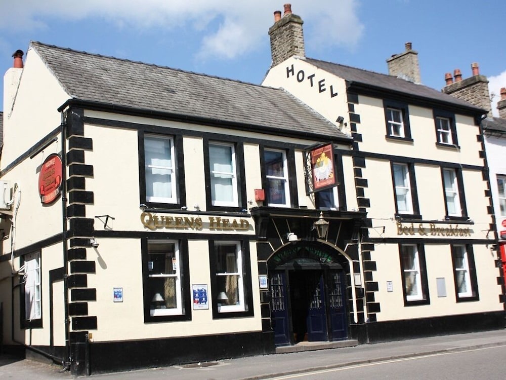 The Queens Head Hotel 4/26