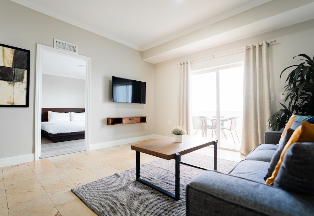 Nuvo Suites Hotel - Miami / Doral 30/50