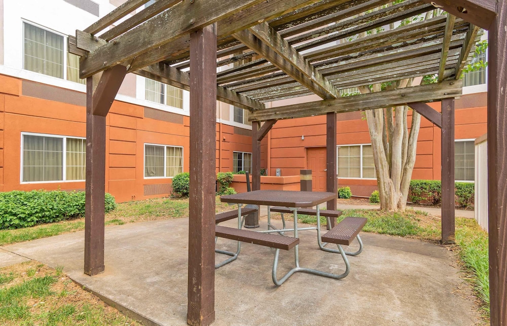 Extended Stay America - Atlanta - Marietta - Wildwood 33/42