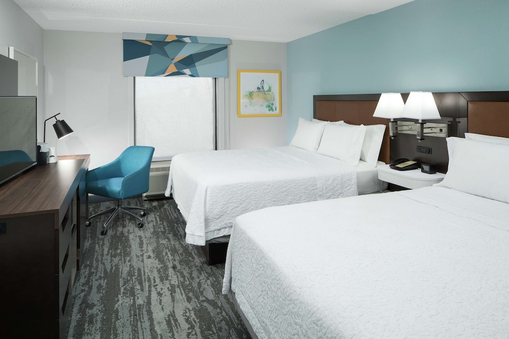 Hampton Inn & Suites Panama City Beach-Pier Park Area 12/49