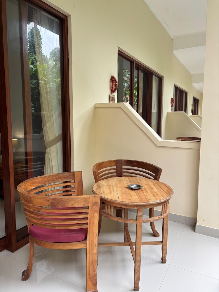 Adi Jaya Cottages 32/50