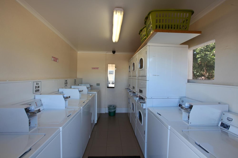 LEICHHARDT ACCOMMODATION 44/45
