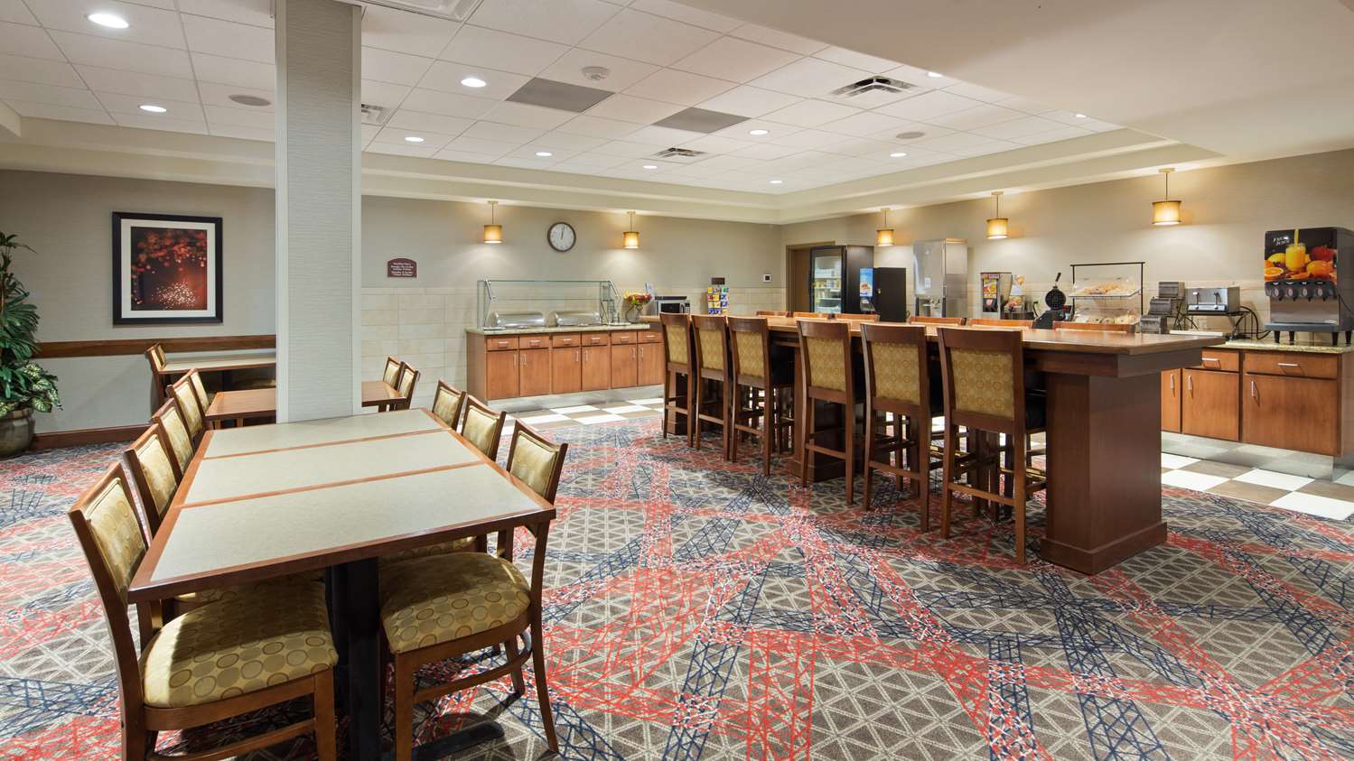 Best Western Plus Willmar 40/58