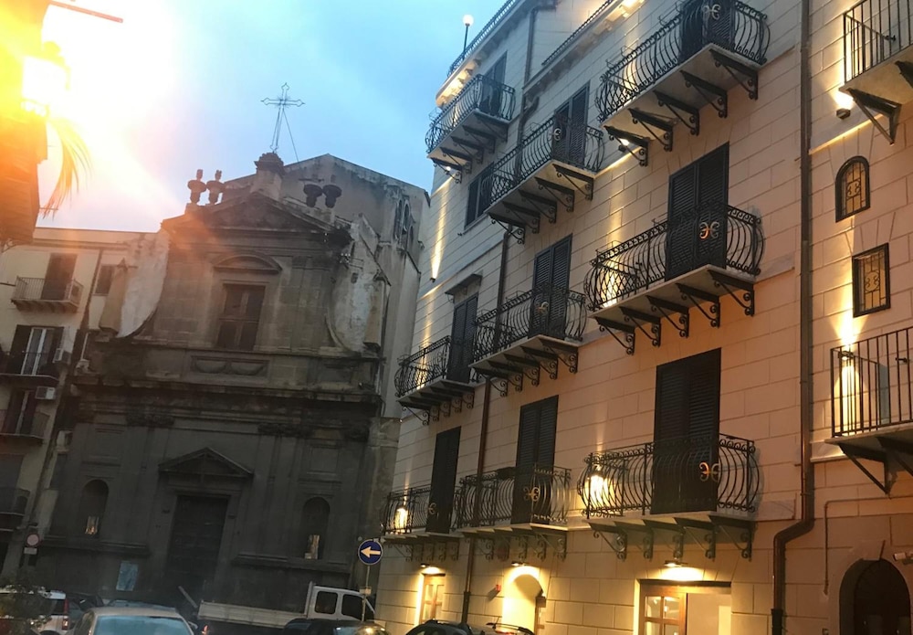 La Serenissima Hotel 5/44